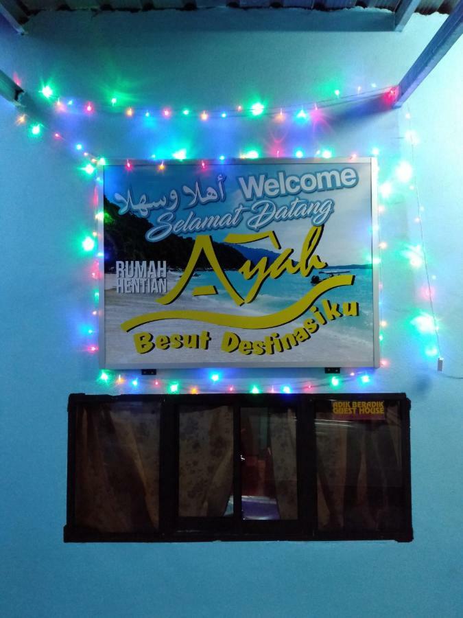Rumah Hentian Ayah كامبونغ كوالا بيسوت المظهر الخارجي الصورة